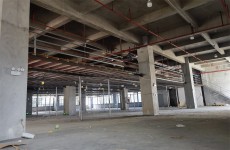 江南经开区友谊高岭路口一楼1000平厂房仓库,车间,办公室